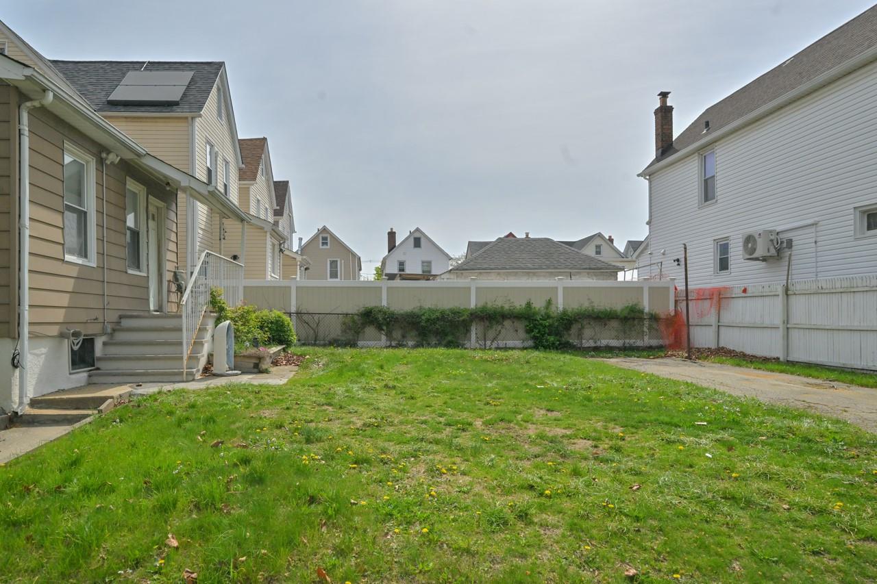 114-02 Sutter Avenue, South Ozone Park, New York image 18
