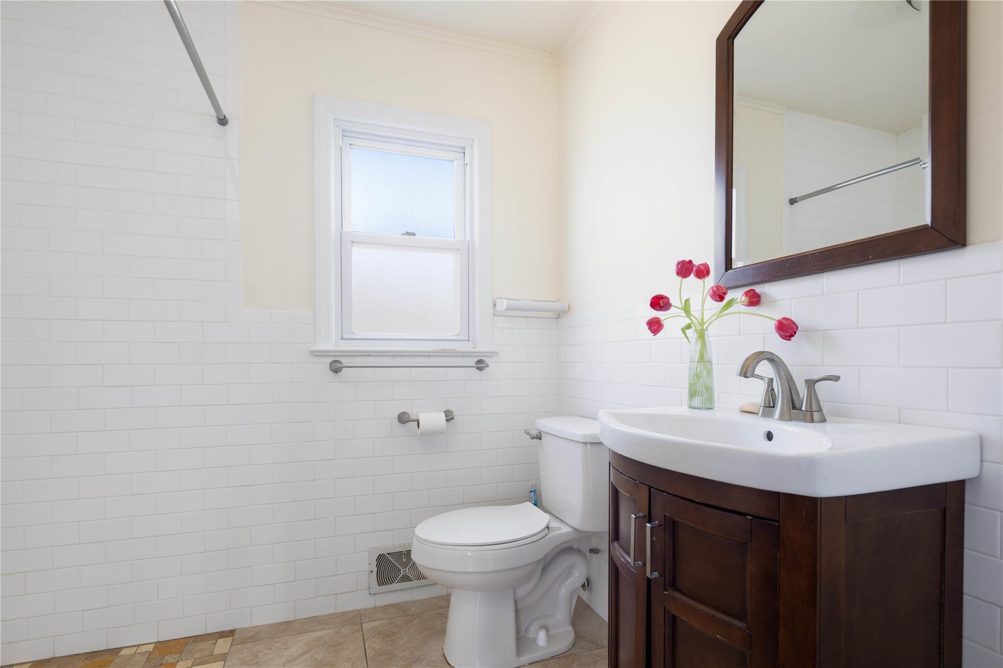 1720 Carroll Avenue, Peconic, New York image 11