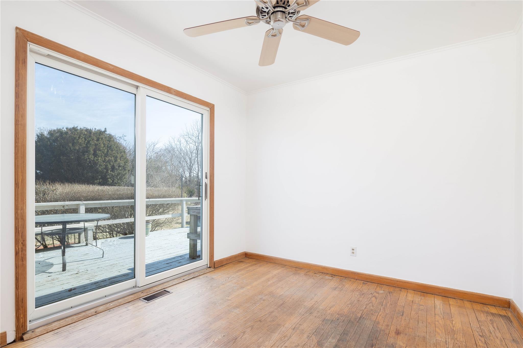 1720 Carroll Avenue, Peconic, New York image 9