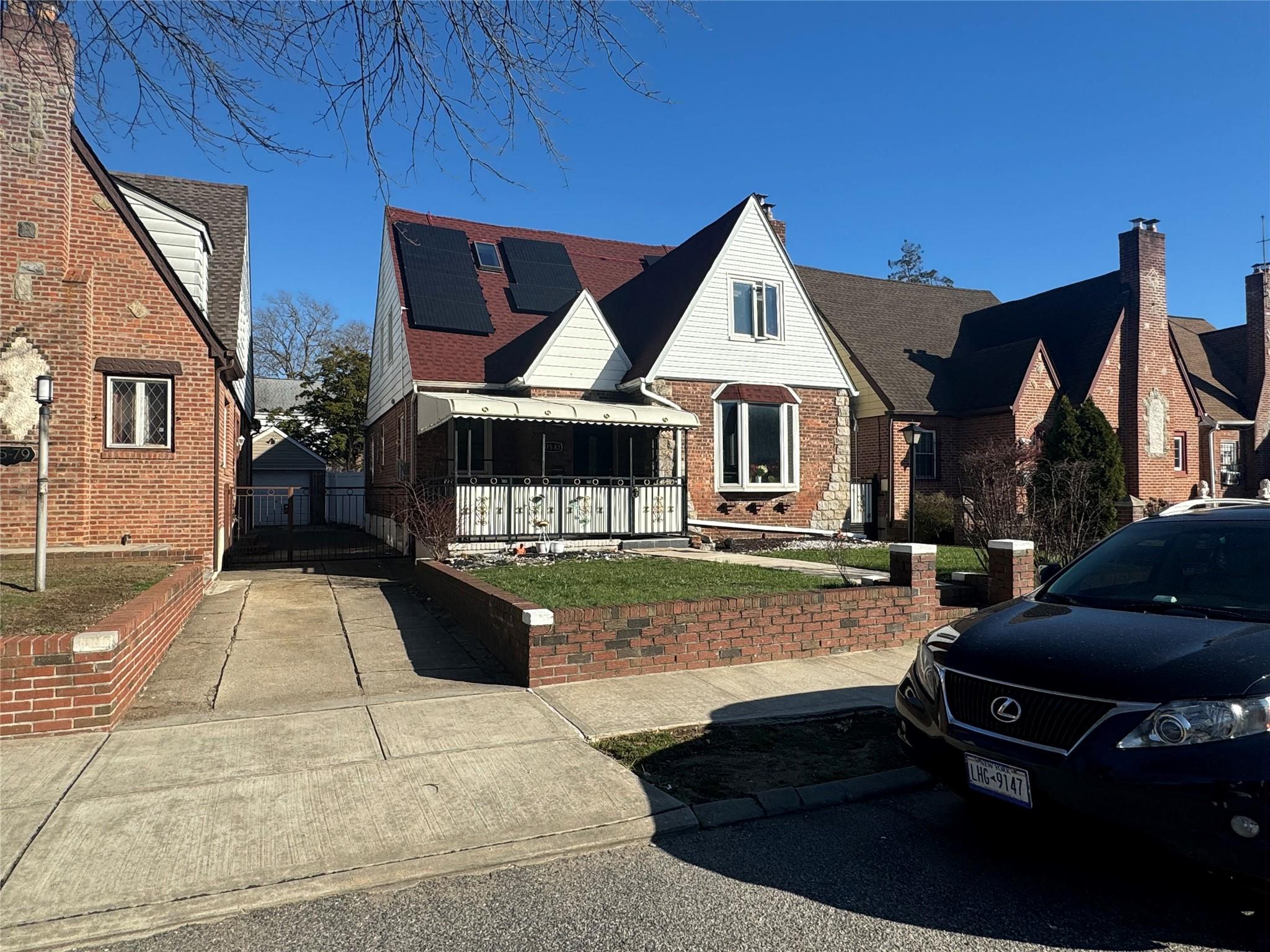 11583 N 220th Street, Cambria Heights, New York image 1