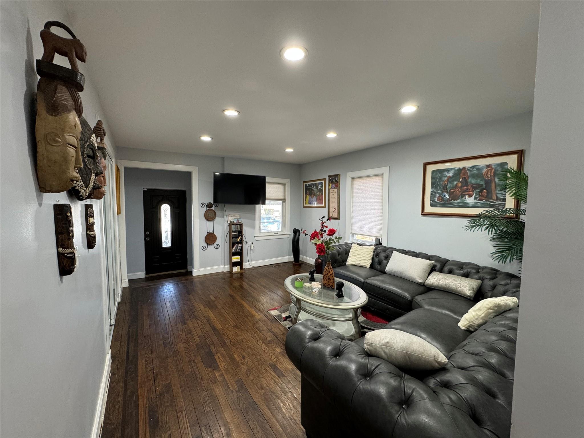 11583 N 220th Street, Cambria Heights, New York image 5