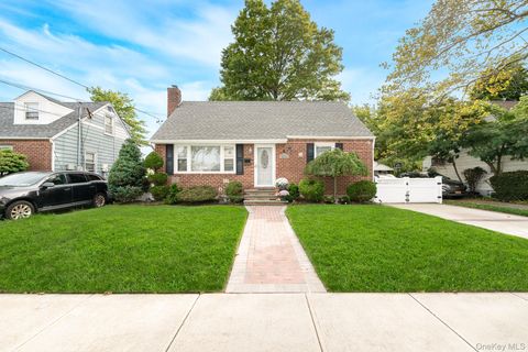 Photo of 16 Downs Road, Hempstead, NY 11550 (MLS # 918517)