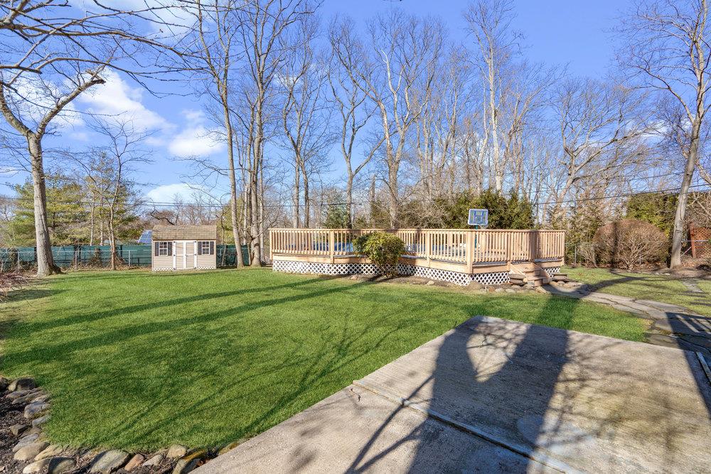 6 Hollow Court, Setauket, New York image 33