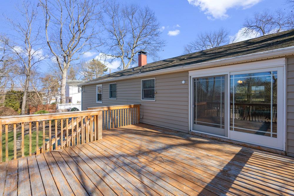 6 Hollow Court, Setauket, New York image 32