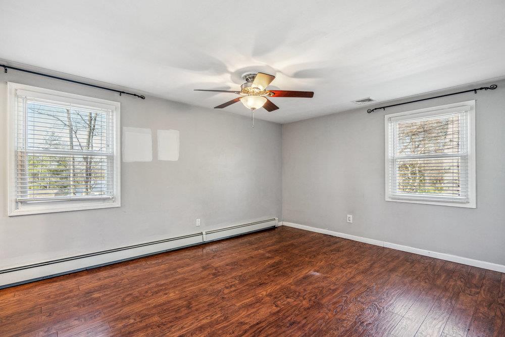 6 Hollow Court, Setauket, New York image 21