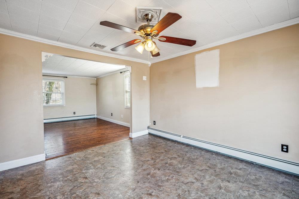 6 Hollow Court, Setauket, New York image 12