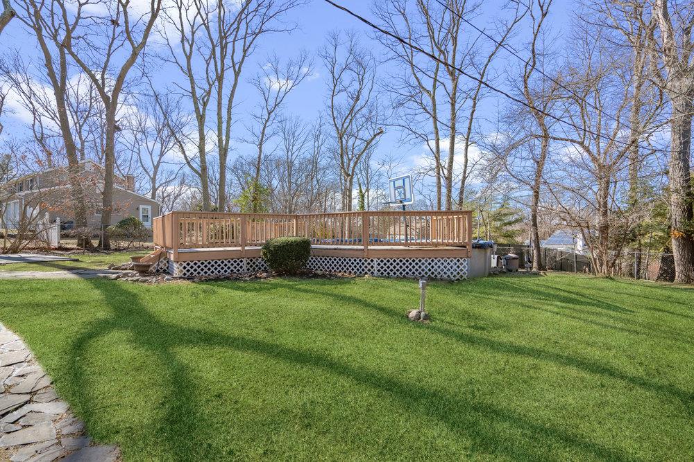 6 Hollow Court, Setauket, New York image 36