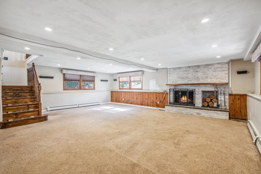 6 Hollow Court, Setauket, New York image 25