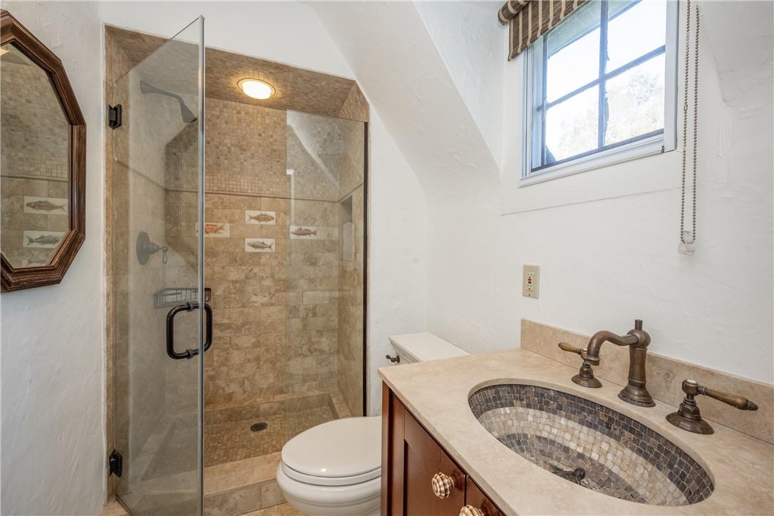 Harrison, New York 10528, United States, 5 Bedrooms Bedrooms, ,4 BathroomsBathrooms,Residential,Active,90809