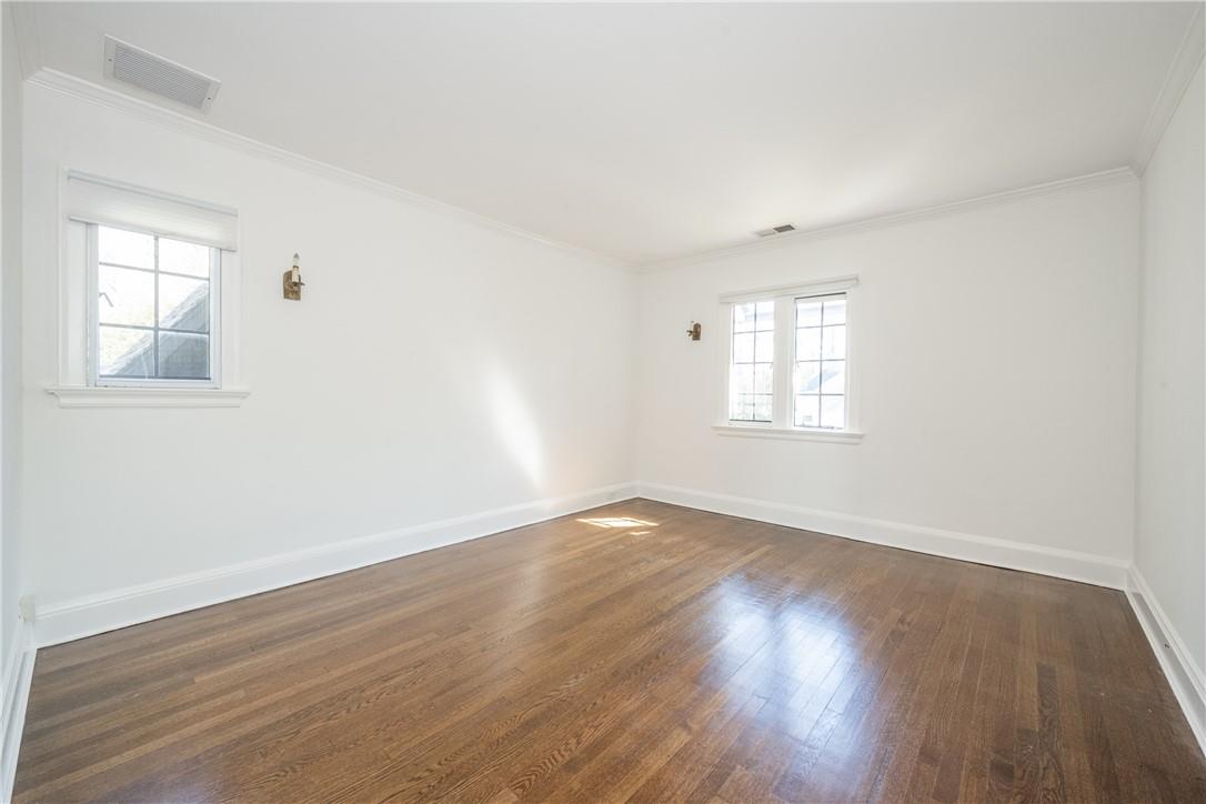 Harrison, New York 10528, United States, 5 Bedrooms Bedrooms, ,4 BathroomsBathrooms,Residential,Active,90809