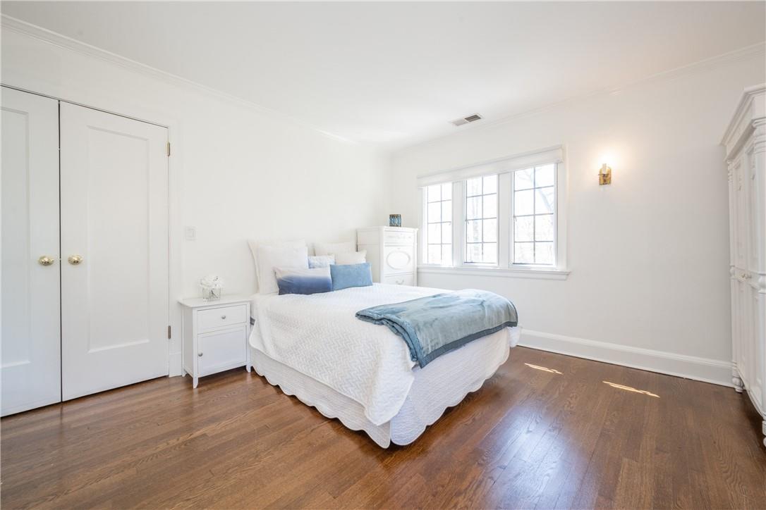 Harrison, New York 10528, United States, 5 Bedrooms Bedrooms, ,4 BathroomsBathrooms,Residential,Active,90809