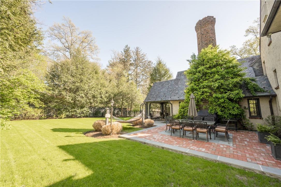 Harrison, New York 10528, United States, 5 Bedrooms Bedrooms, ,4 BathroomsBathrooms,Residential,Active,90809