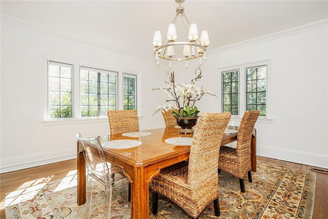 Harrison, New York 10528, United States, 5 Bedrooms Bedrooms, ,4 BathroomsBathrooms,Residential,Active,90809