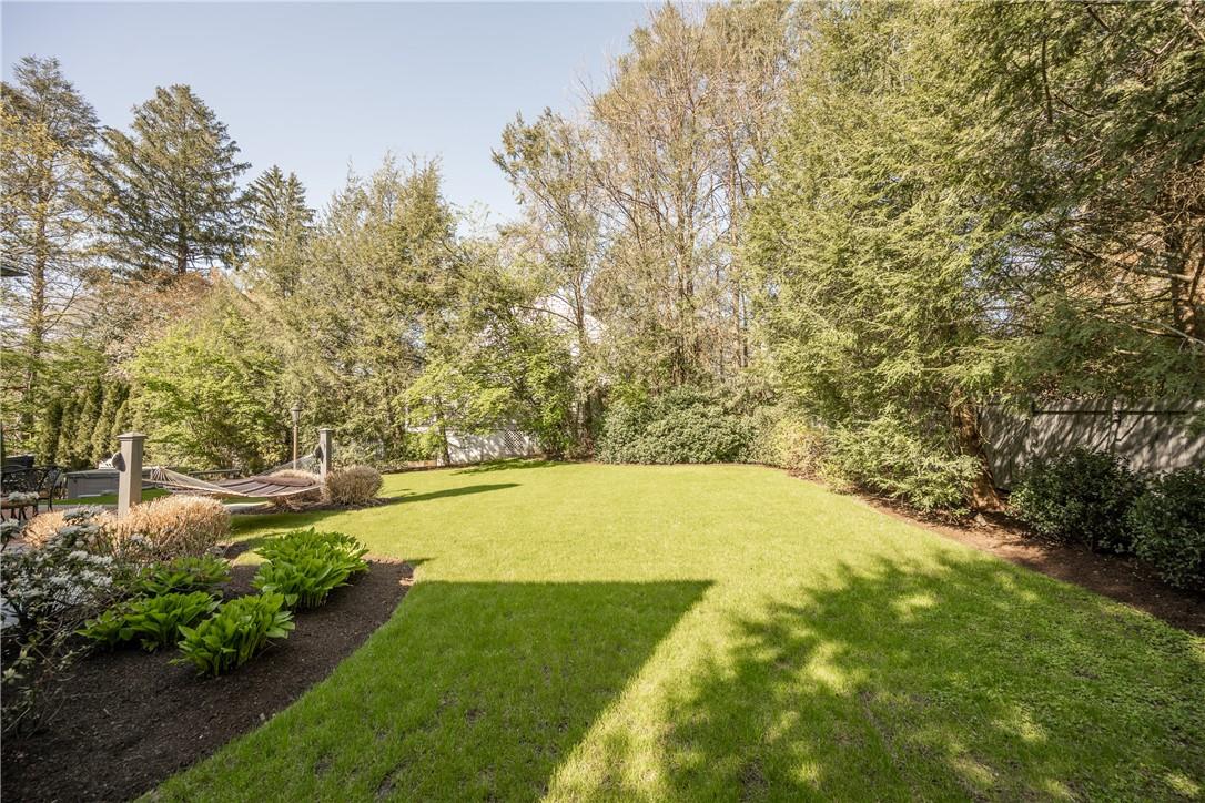 Harrison, New York 10528, United States, 5 Bedrooms Bedrooms, ,4 BathroomsBathrooms,Residential,Active,90809