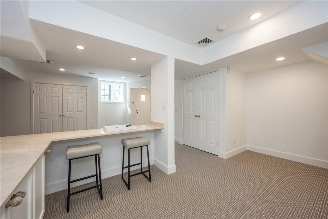 Harrison, New York 10528, United States, 5 Bedrooms Bedrooms, ,4 BathroomsBathrooms,Residential,Active,90809