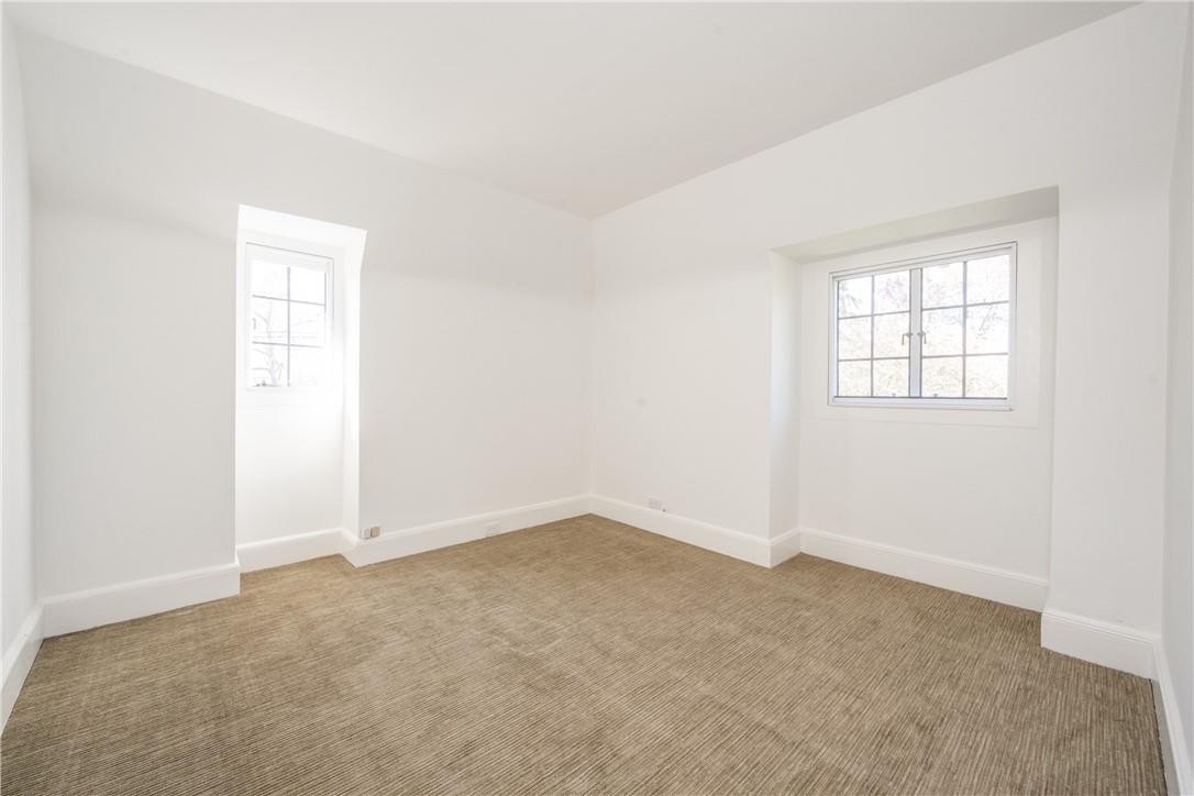 Harrison, New York 10528, United States, 5 Bedrooms Bedrooms, ,4 BathroomsBathrooms,Residential,Active,90809