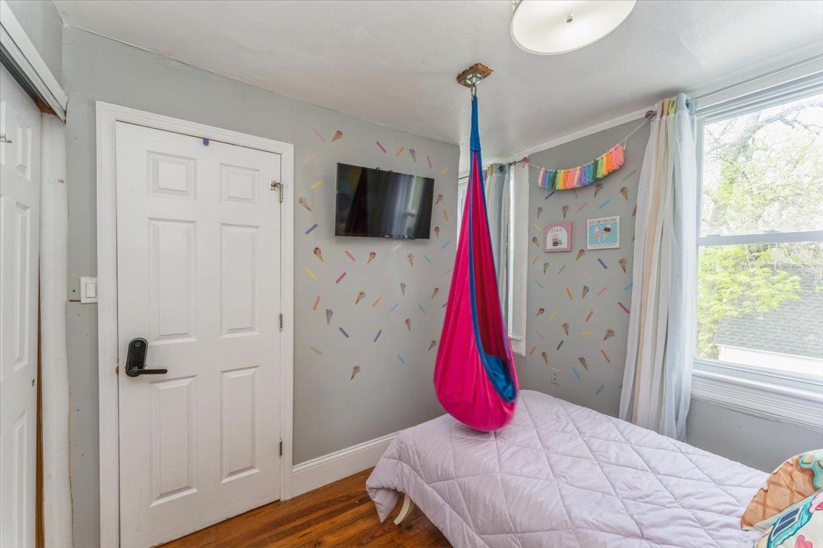 11 Hope Place, Freeport, New York image 14