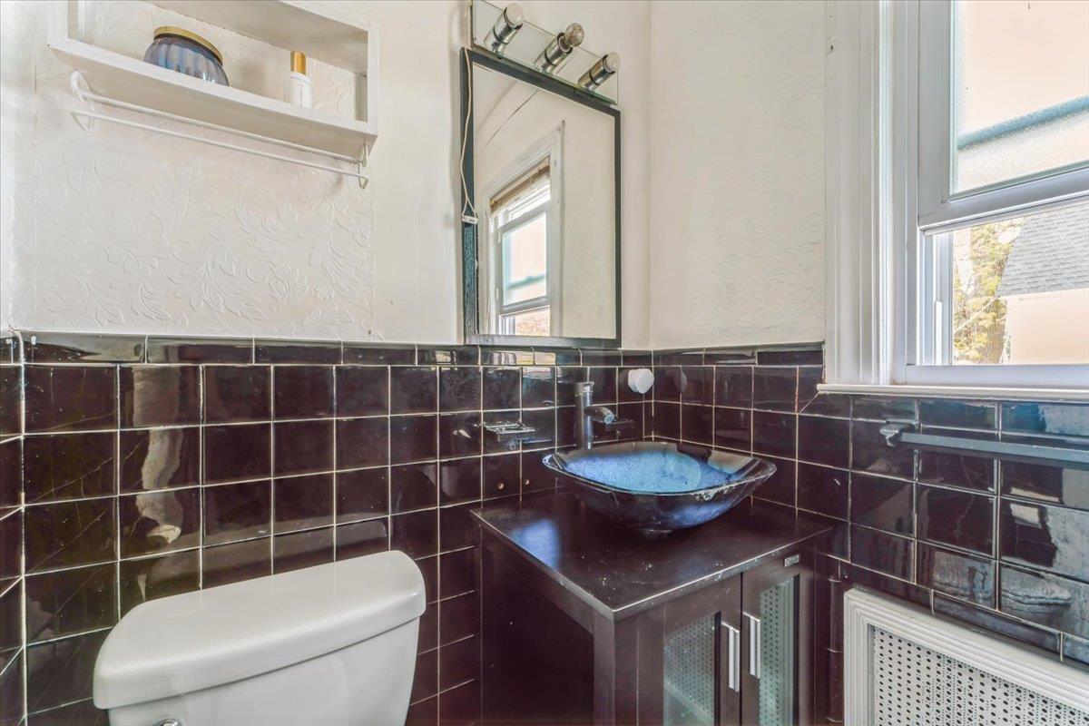 11 Hope Place, Freeport, New York image 21