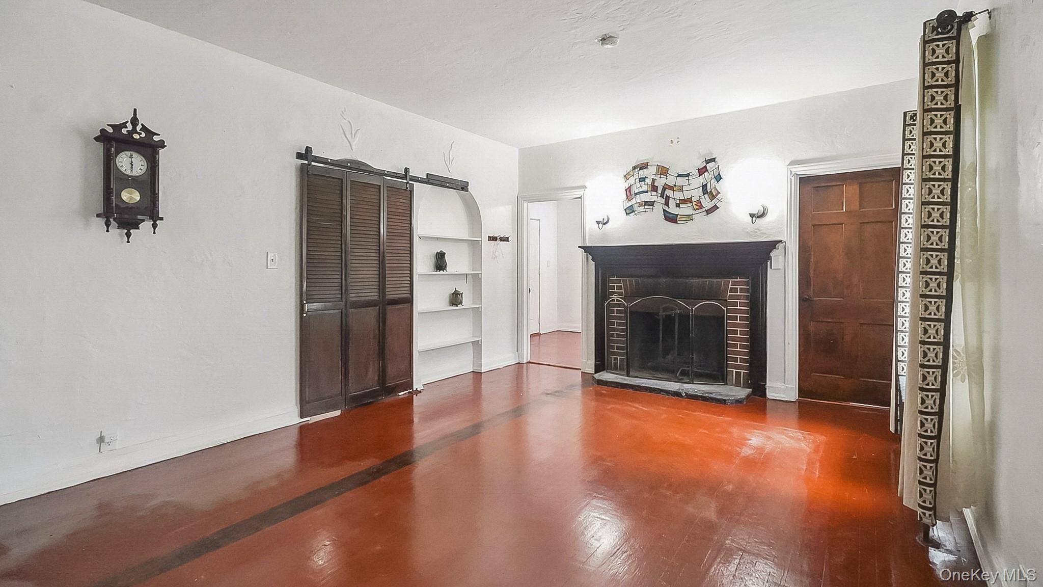 252 S 10th Avenue 2F