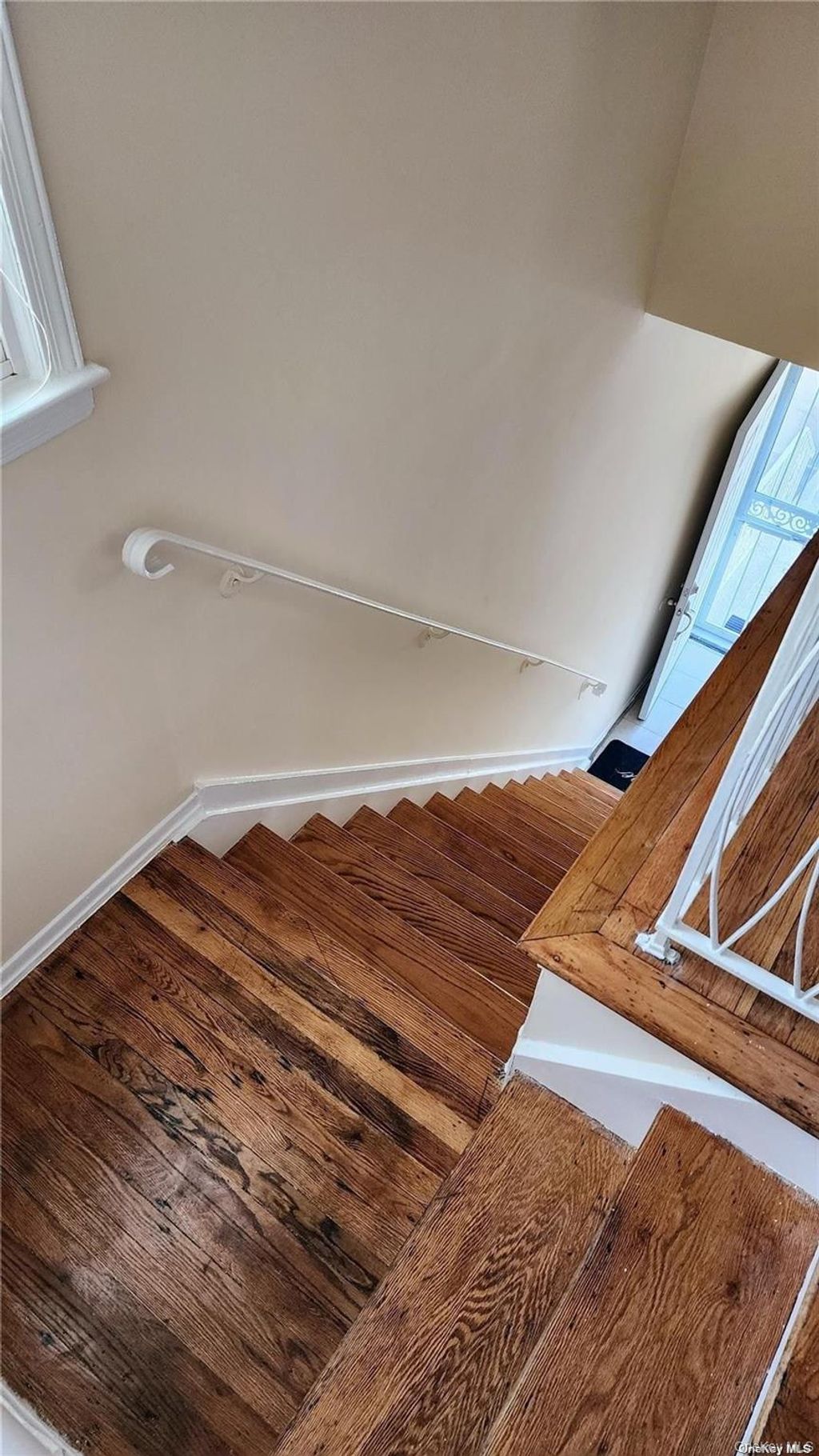 Photo of 244-57 Grand Central Parkway #2, Douglaston, NY 11362 (MLS # 986427)