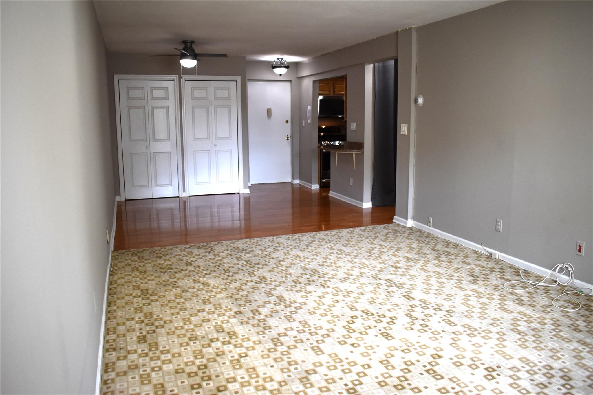 596 Broadway 10B