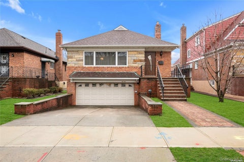 Photo of 65-24 Ellwell Crescent, Rego Park, NY 11374 (MLS # 1055020)
