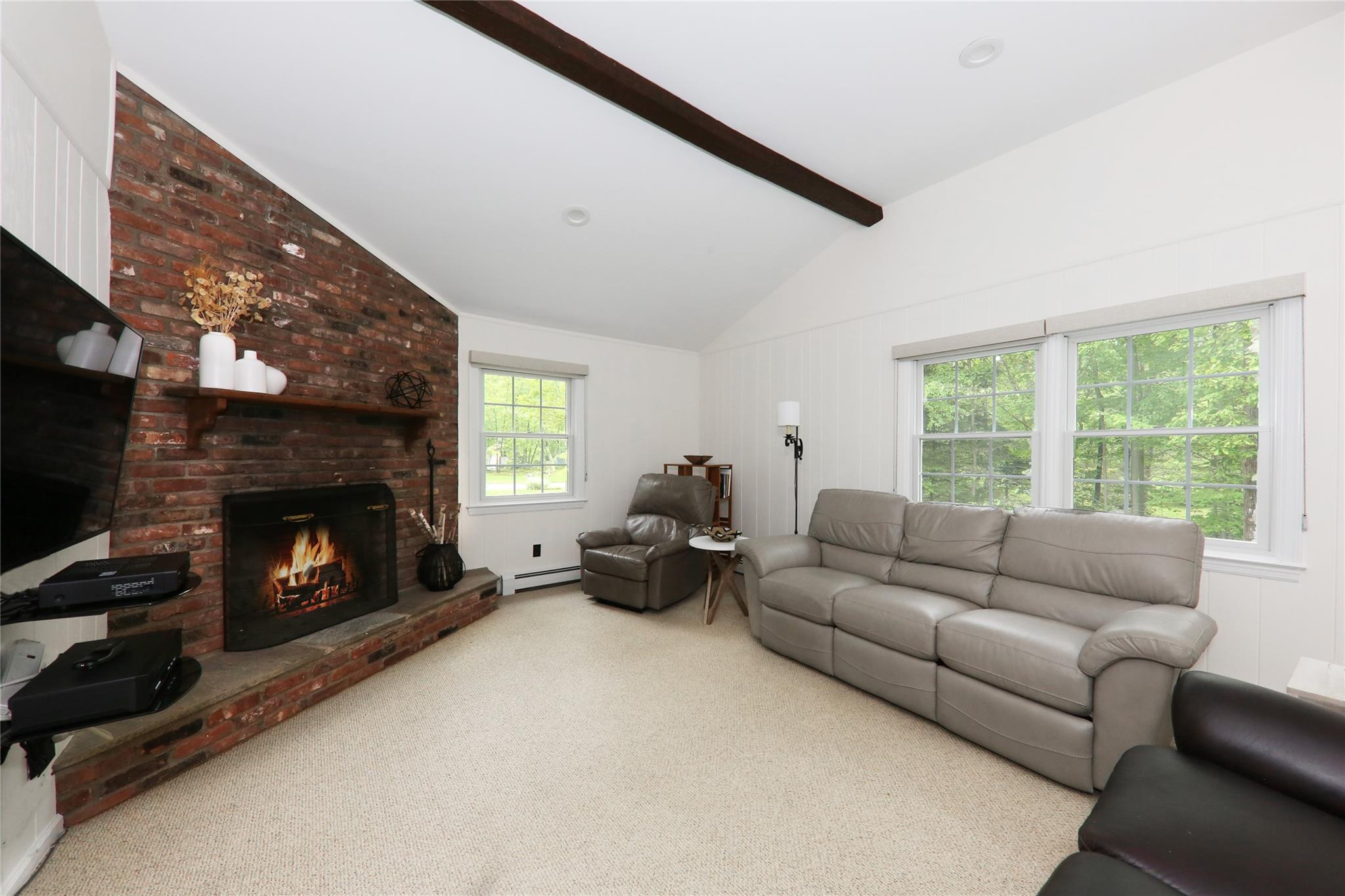 31 Tri Brook Drive, South Salem, New York image 6