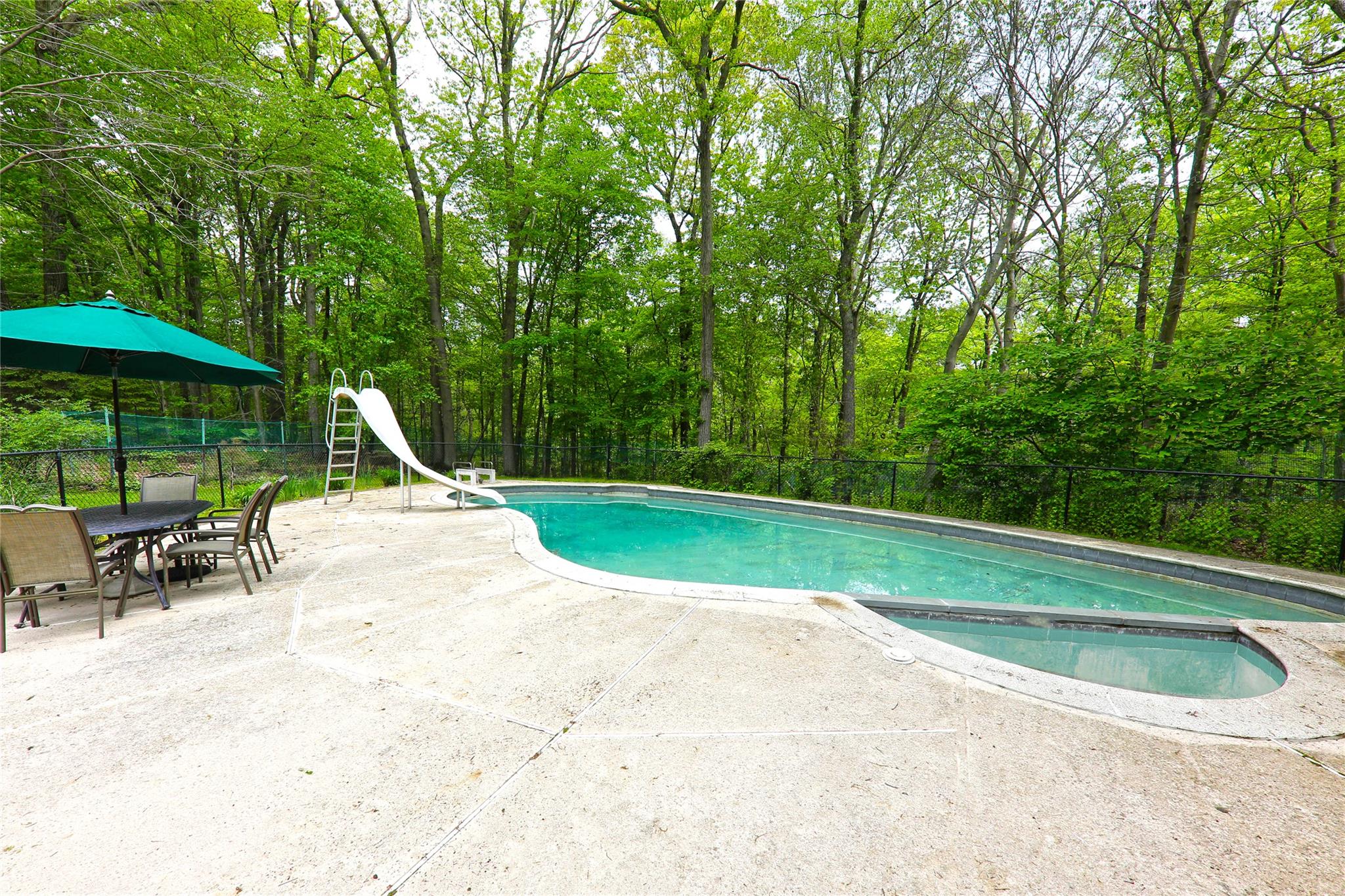 31 Tri Brook Drive, South Salem, New York image 2