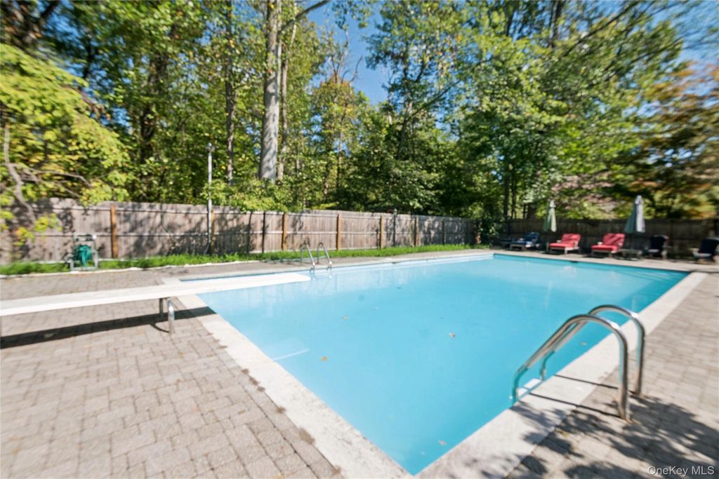 Photo of 26 Jill Drive, West Nyack, NY 10994 (MLS # 918308)