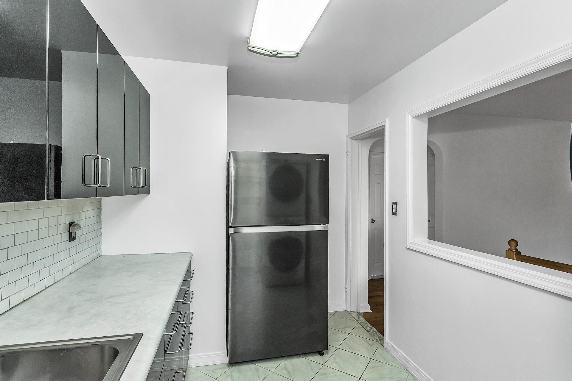 219-36 75th Ave Ave #243A2, Bayside, New York image 7