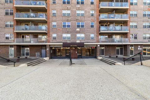 Condo For Sale - 380 Cozine Avenue #5A<br/> Brooklyn, NY 11207