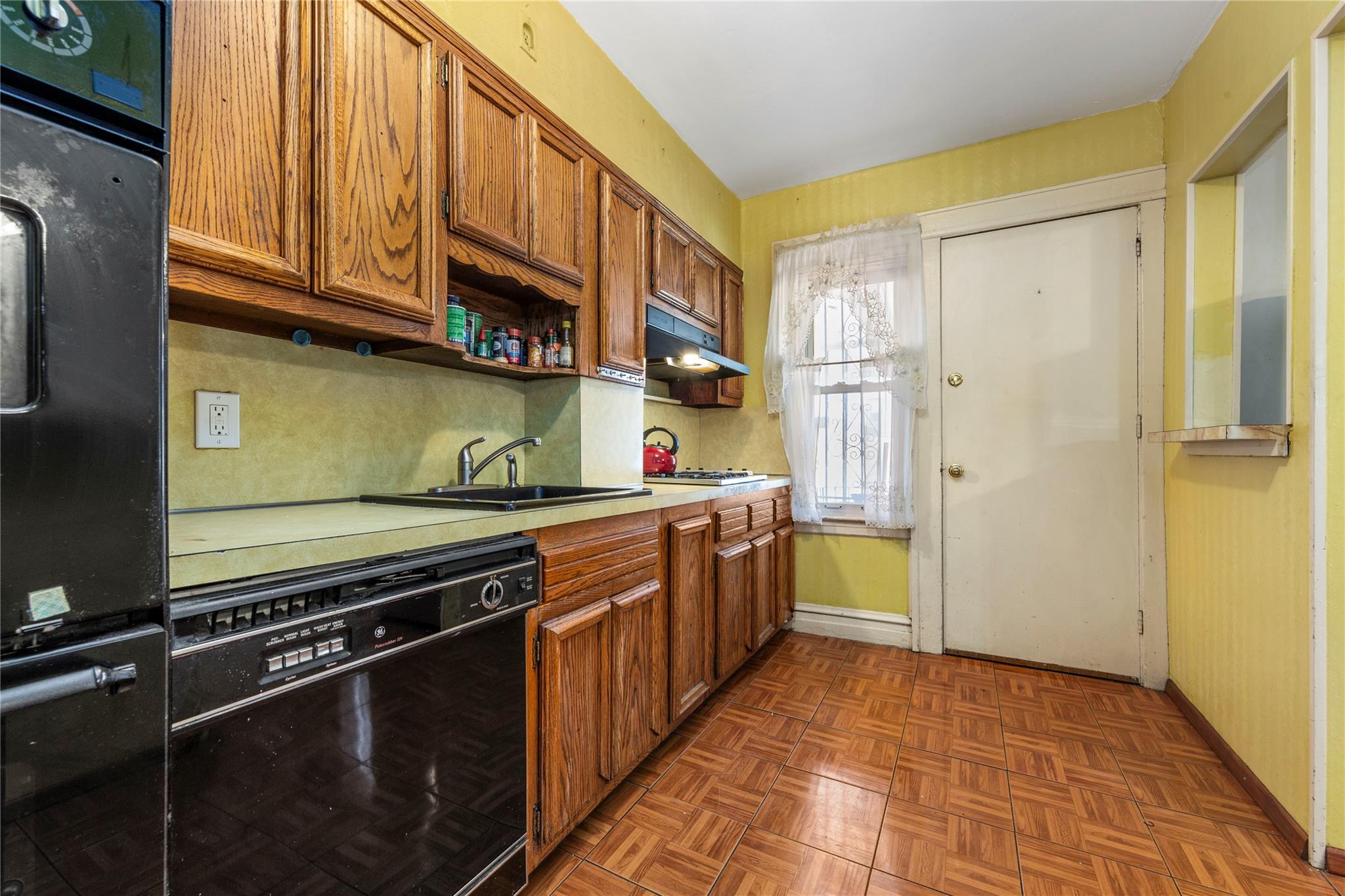 114-48 199th Street, Saint Albans, New York image 8
