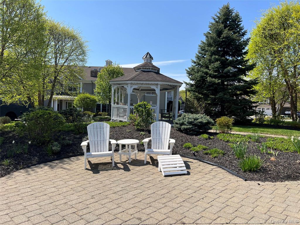 Photo of 4105 Fred Ill Jr Court, Pearl River, NY 10965 (MLS # 981128)
