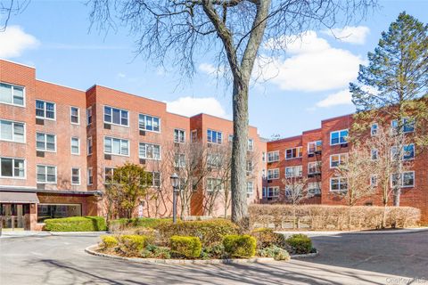 Homes For Sale - 1299 Palmer Avenue #124<br/> Larchmont, NY 10538