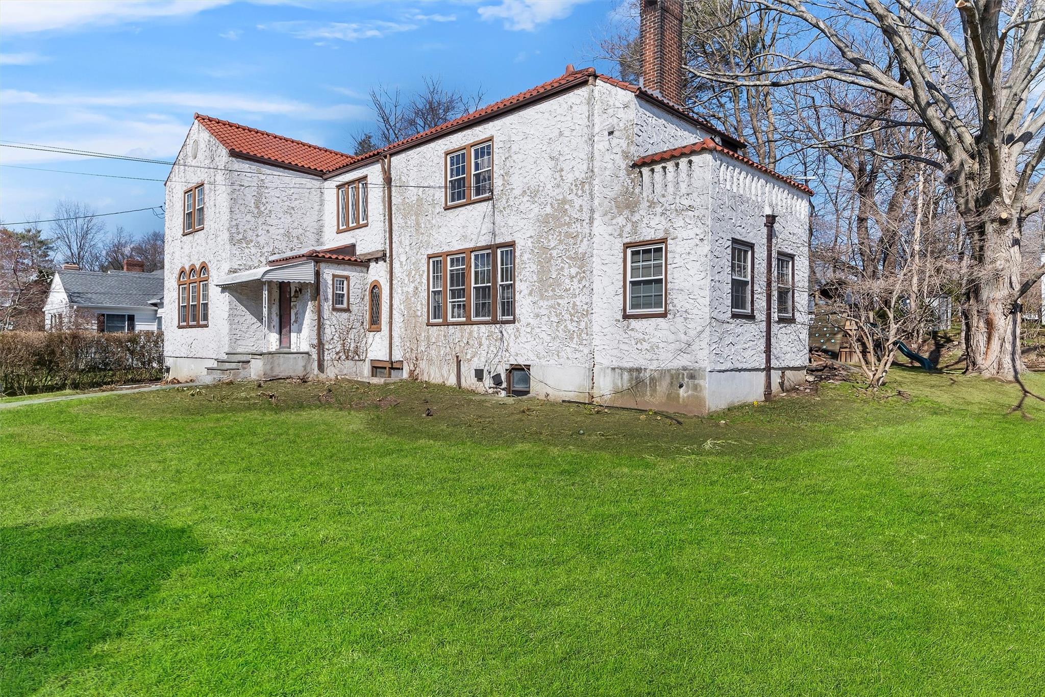 47 N Brookfield Road, Mount Vernon, New York image 3