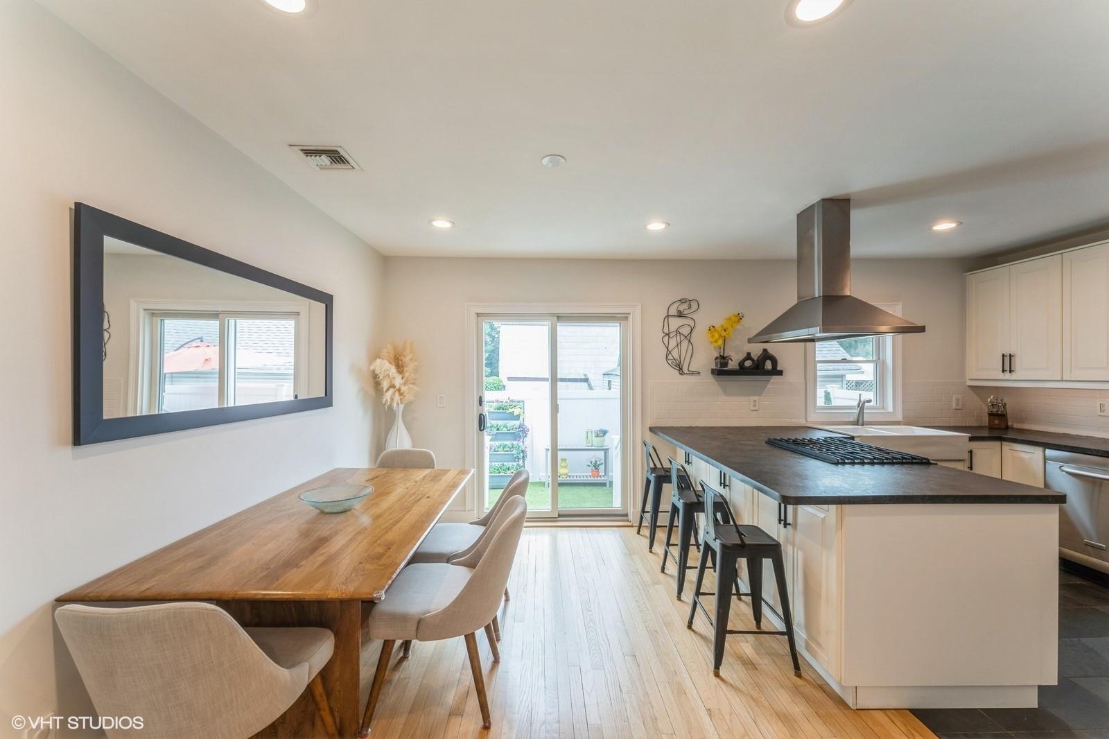 32 Henderson Avenue, Port Washington, New York image 6