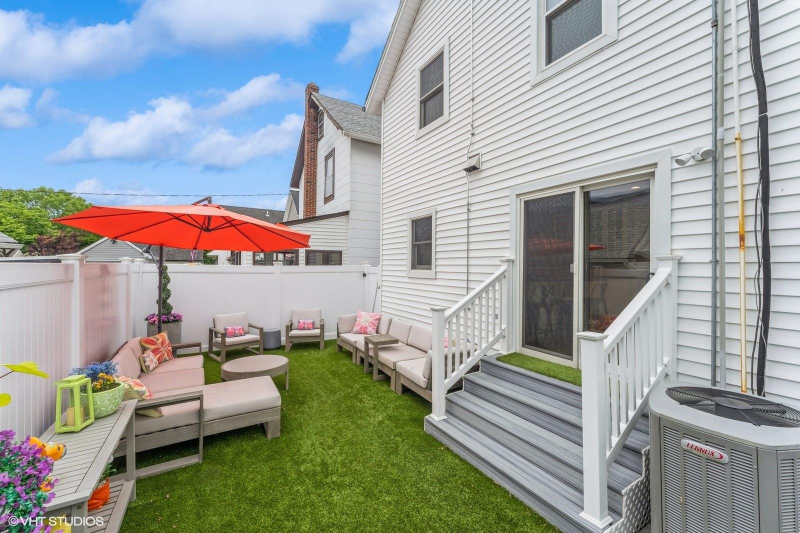 32 Henderson Avenue, Port Washington, New York image 14