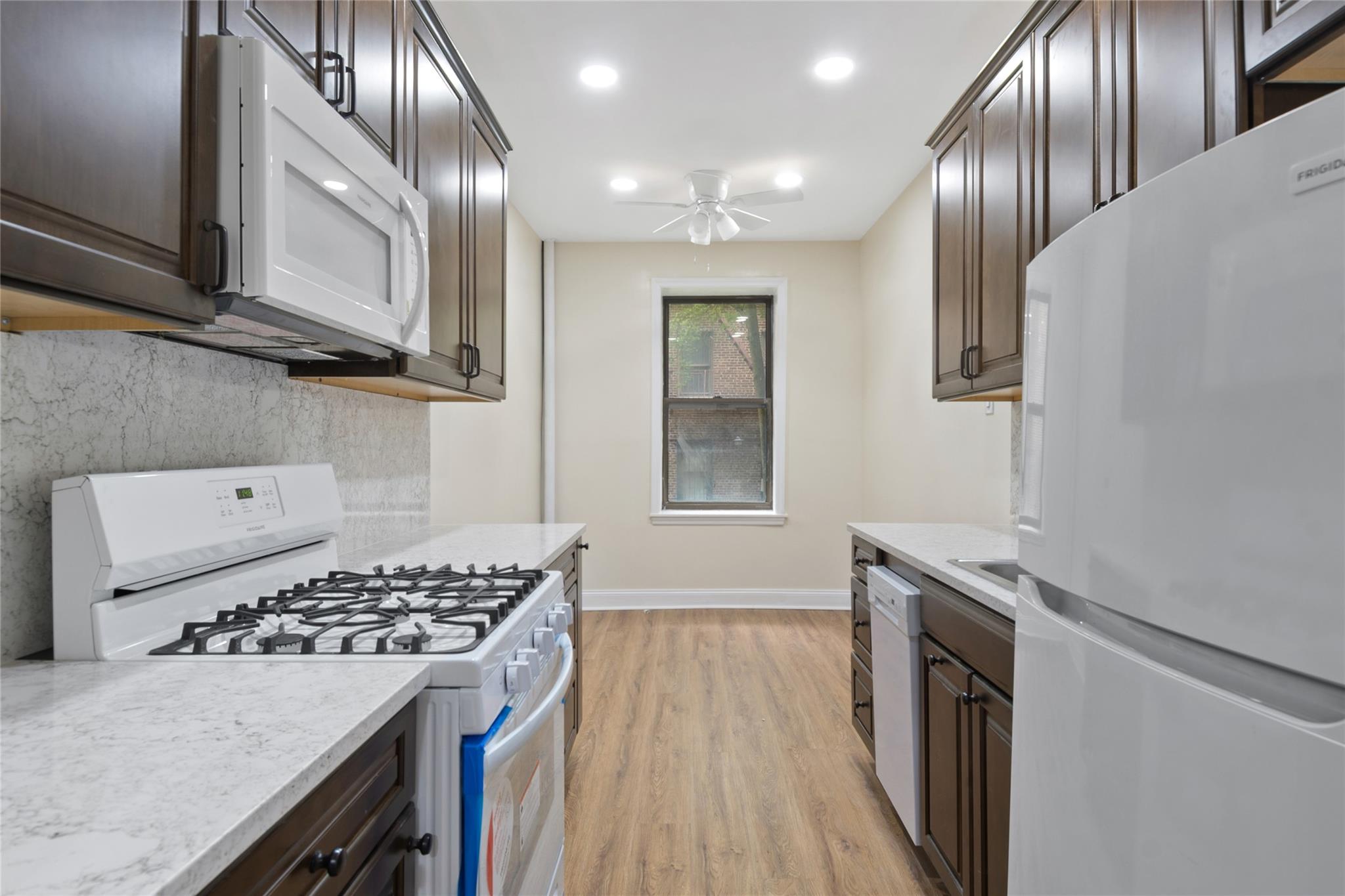 2922 Barnes Avenue #1H, Bronx, New York image 3