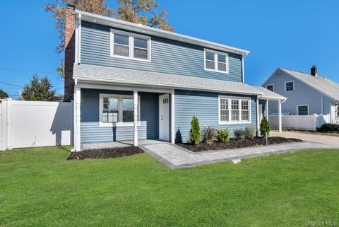 23 Chase Lane Levittown NY 11756