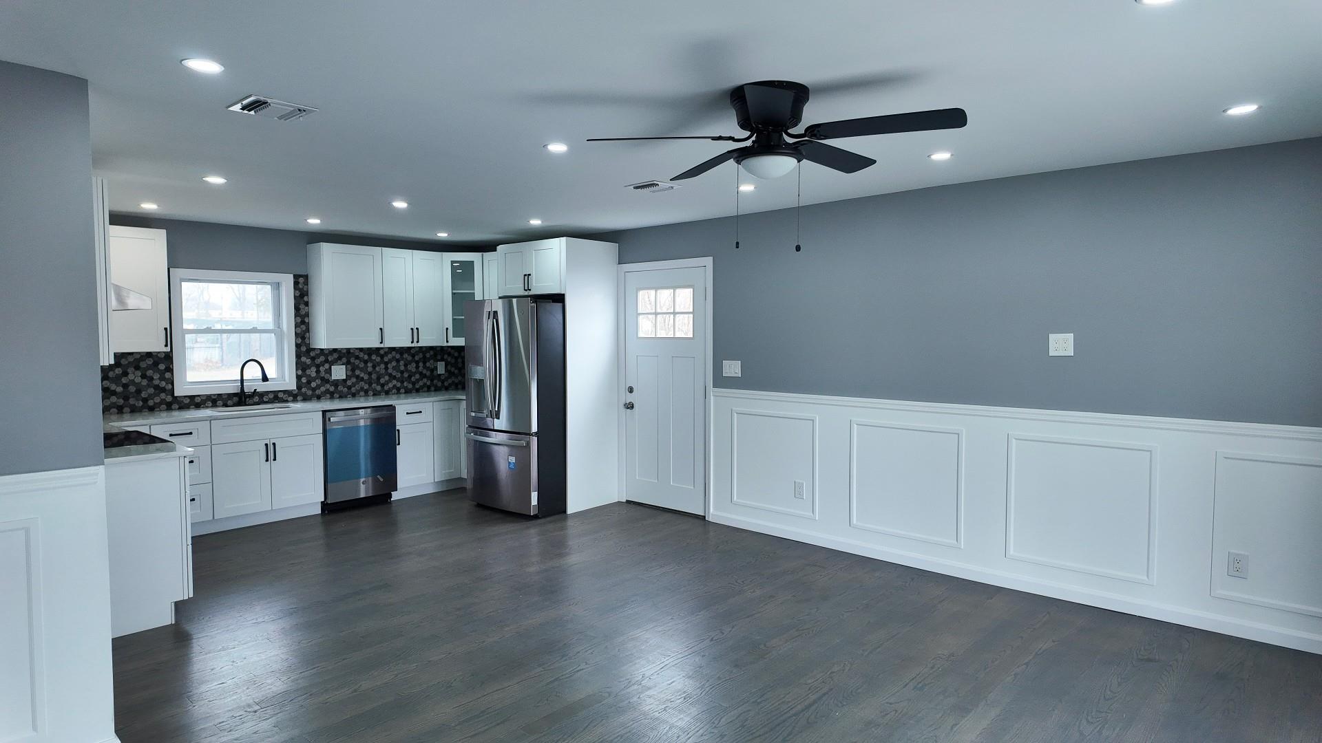 12 Meridian Road, Levittown, New York image 3