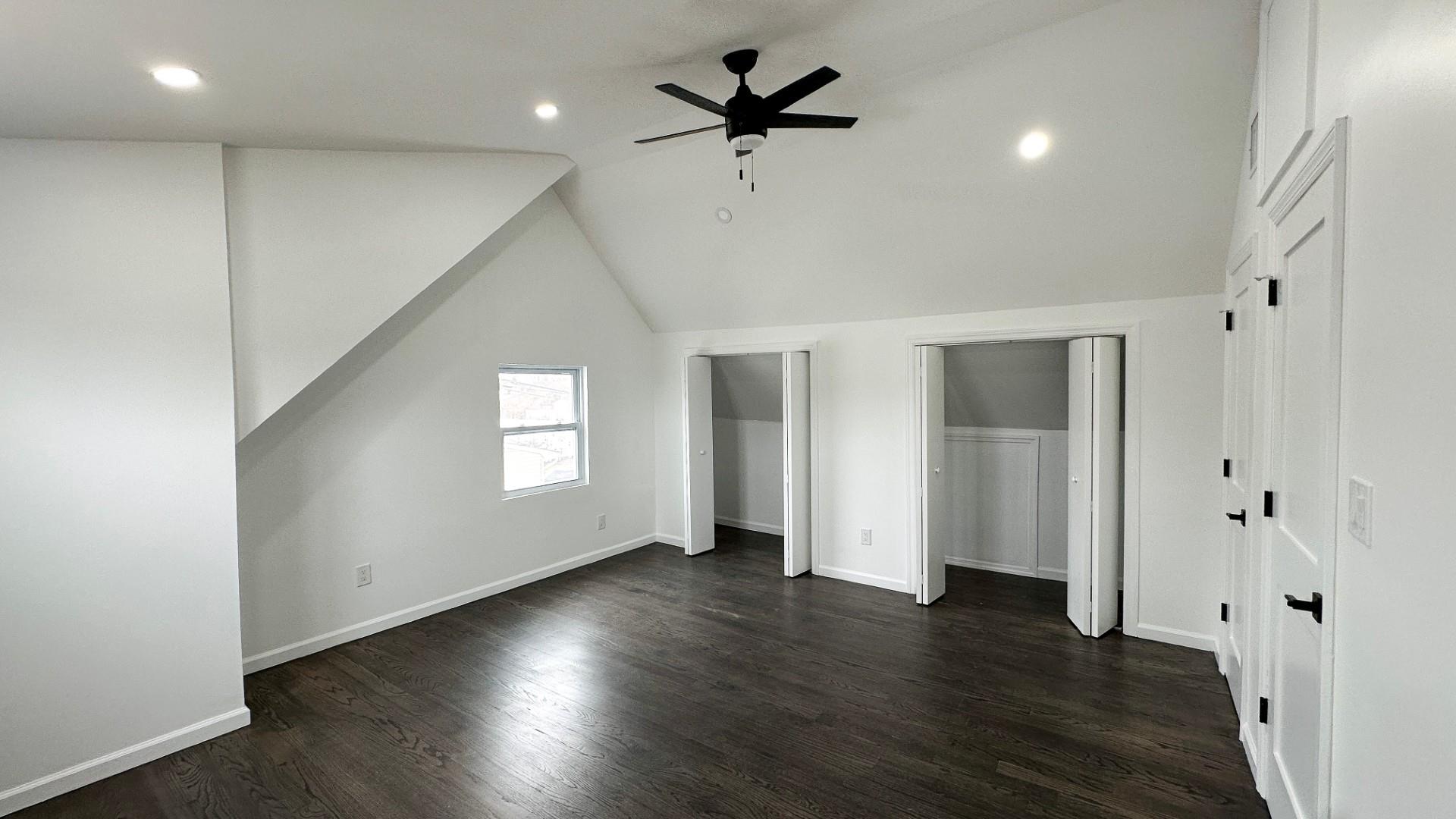 12 Meridian Road, Levittown, New York image 16