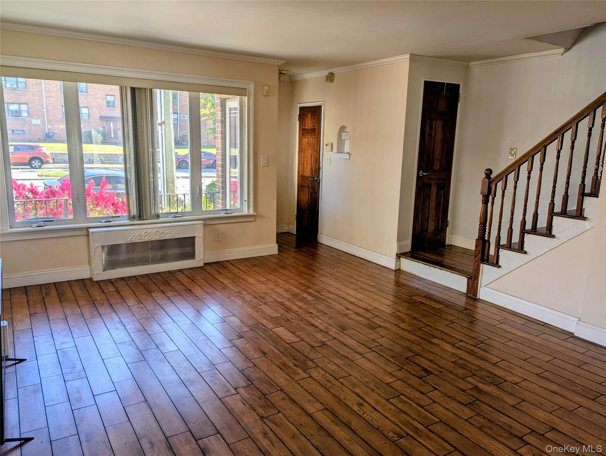 115-100 Springfield Boulevard