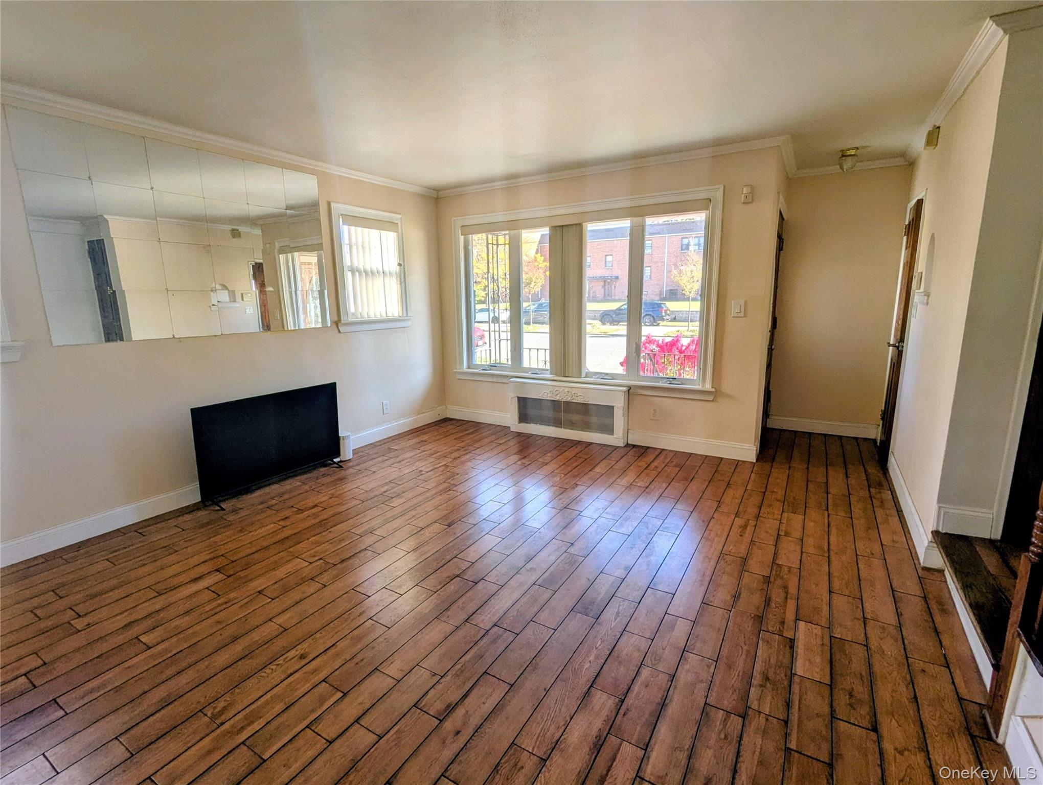 115-100 Springfield Boulevard