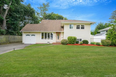41 Wiltshire Drive Commack NY 11725