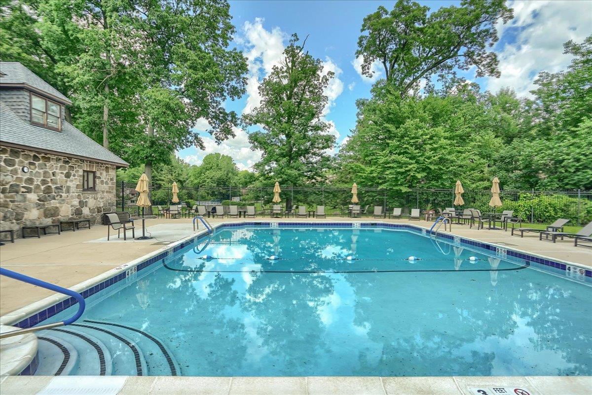 6 Chippewa Court, Suffern, New York image 42
