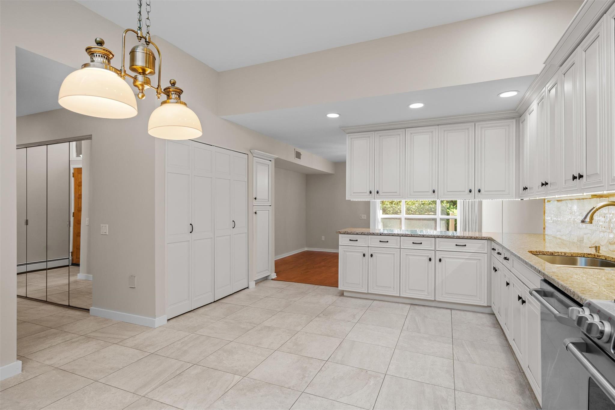 6 Chippewa Court, Suffern, New York image 20