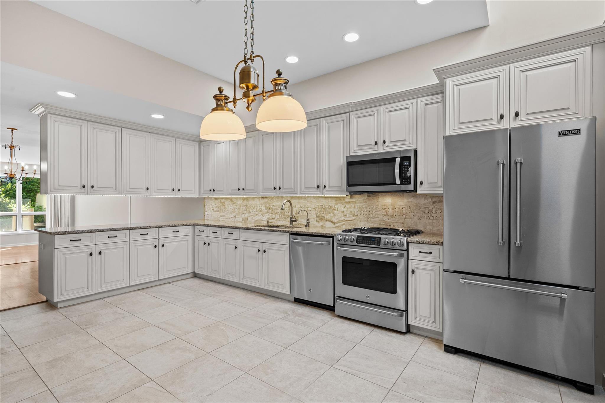 6 Chippewa Court, Suffern, New York image 18