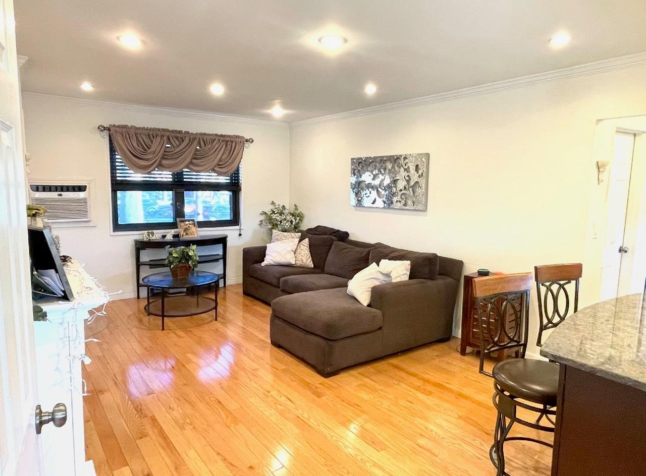 57-21 246 Crescent #1FL, Douglaston, New York image 5