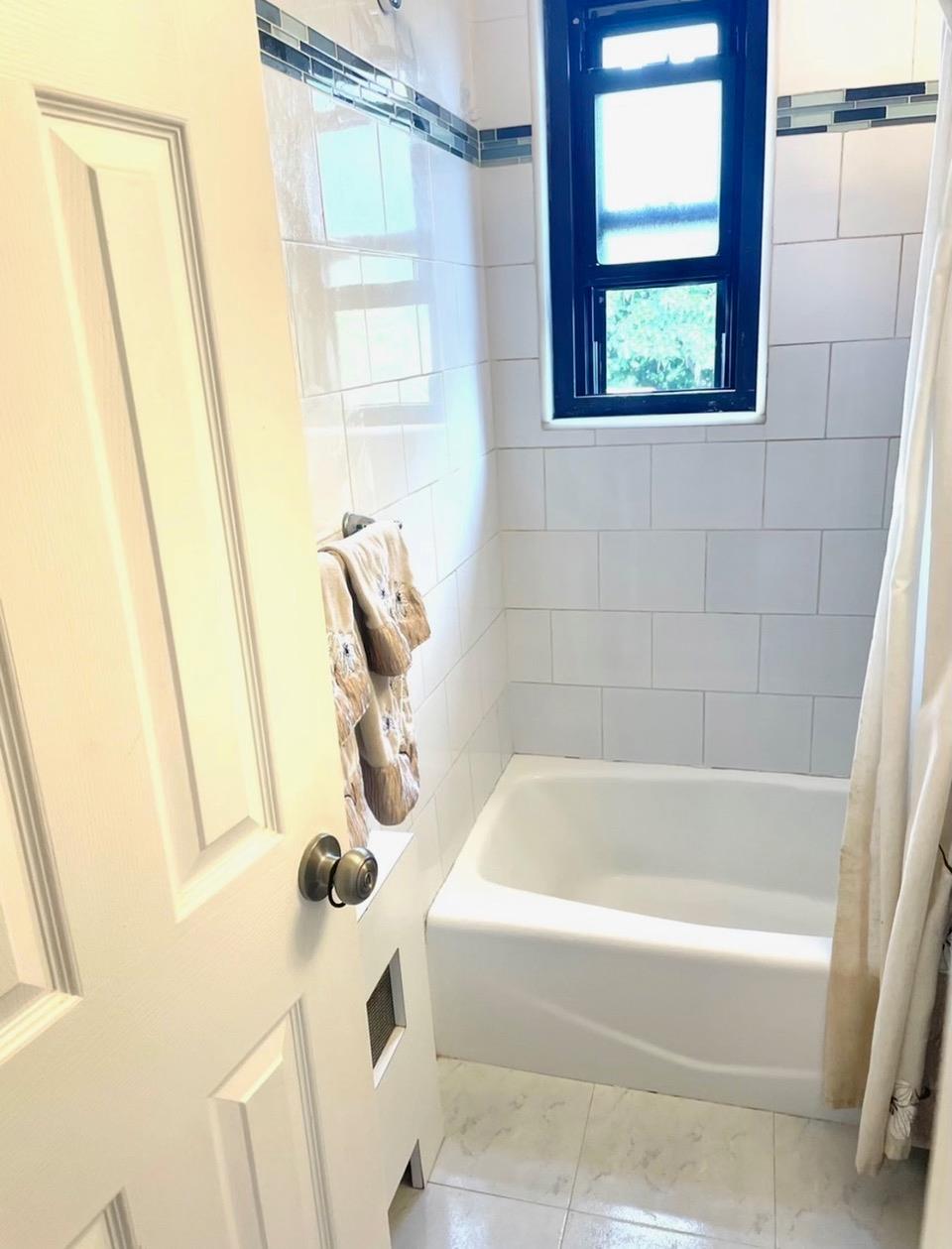 57-21 246 Crescent #1FL, Douglaston, New York image 10