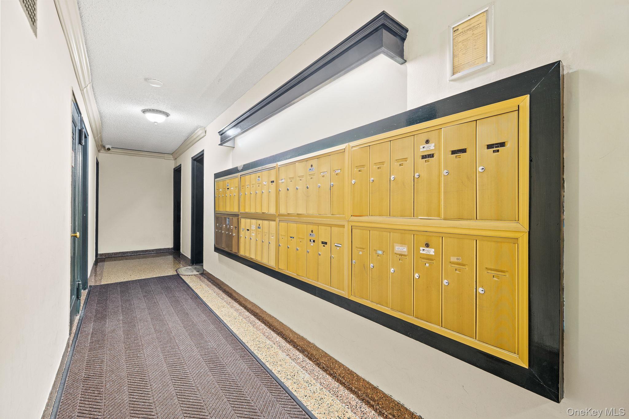 2105 Wallace Avenue 5A